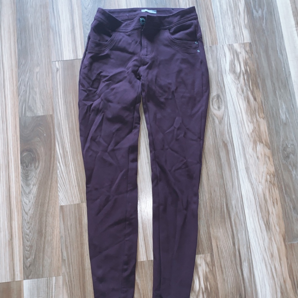 maroon pants